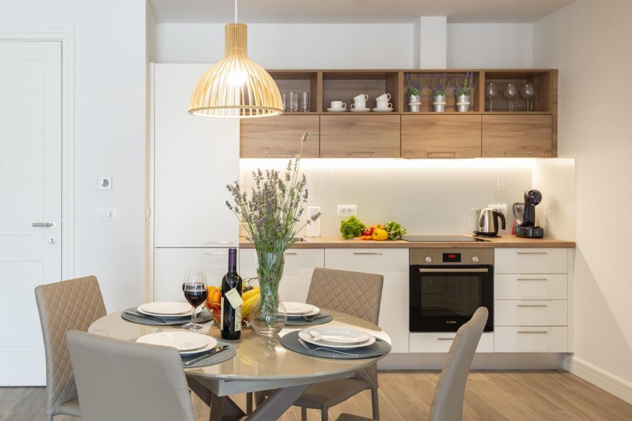 Lustica Apartments Central Tivat Kültér fotó
