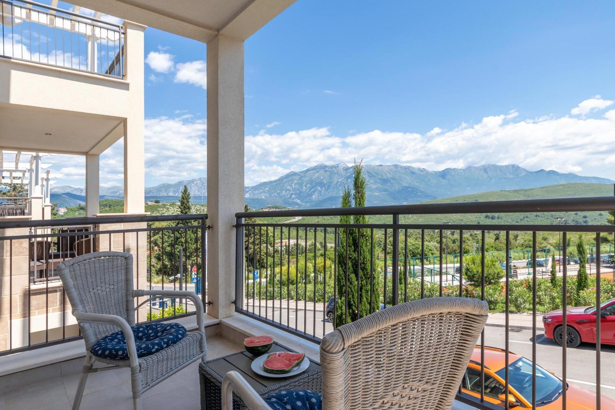 Lustica Apartments Central Tivat Kültér fotó